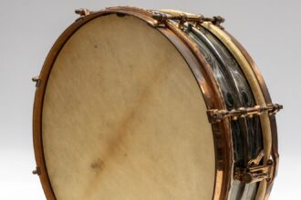 The rare size No. 5 Dance Model ‘delux’. drum up for auction.