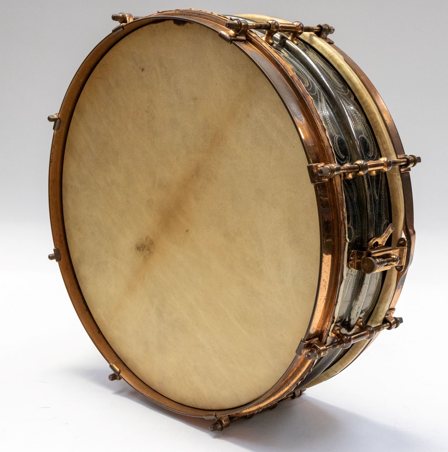 The rare size No. 5 Dance Model ‘delux’. drum up for auction.