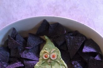 The Grinch-shaped guacamole.