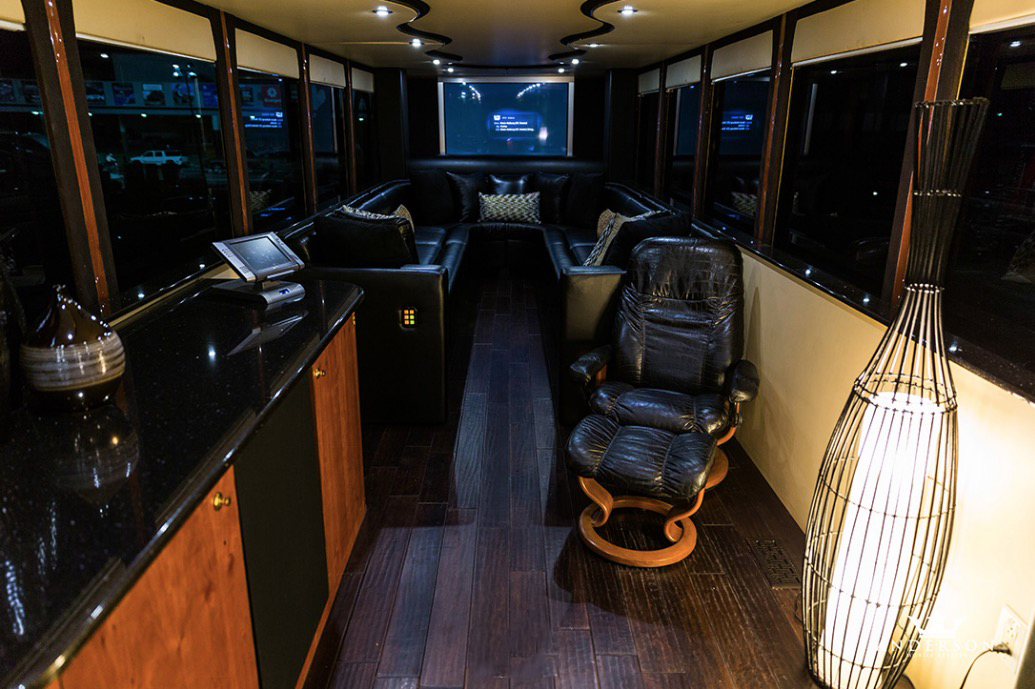 Will Smith’s luxury motorhome which is available for renting at 295$ a night.