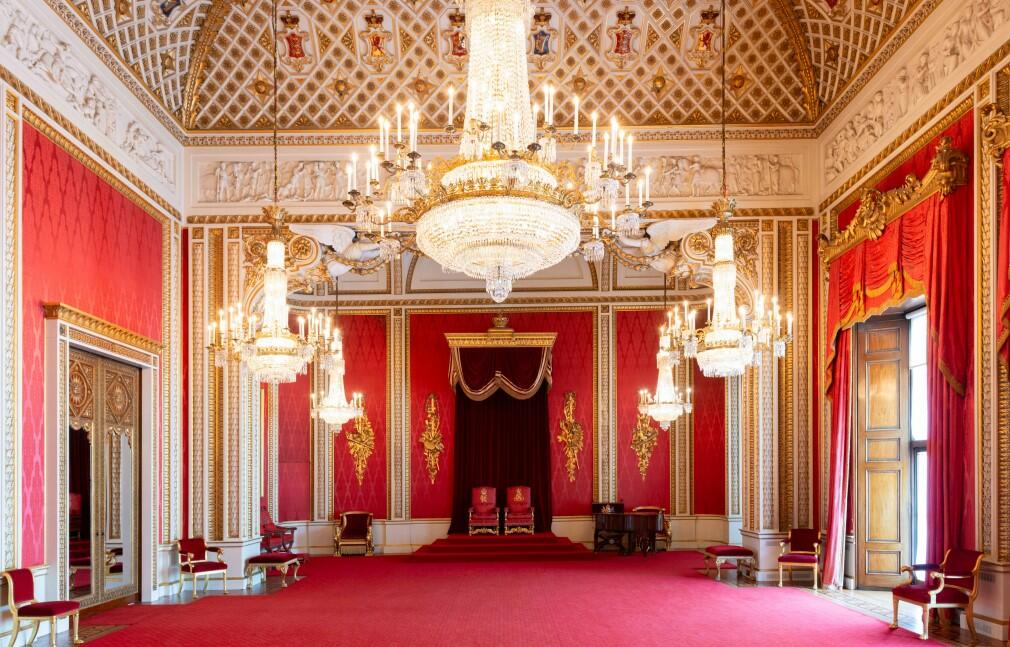Inside Buckingham Palace, where King Charles hiring a royal phone operator.
