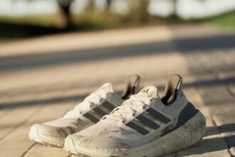 Adidas selling grubby looking trainers Running Shoes during the Christmas period.