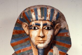 Coffin of Khnum-Nakht.