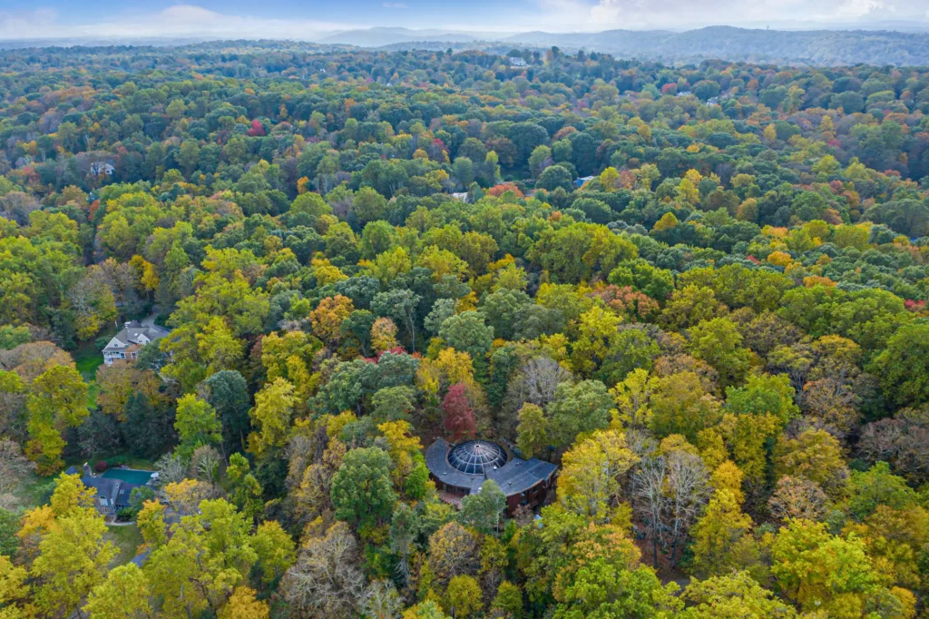 The ‘UFO’ house in the middle of the woods is now available for sale in in Chappaqua, New York, US, goes viral on social media.