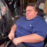 Jason Vaughn the plus size traveler is fat testing rollercoaster in Universal Studios, Florida, goes viral online.