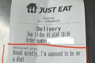 The ‘hilarious’ Just Eat delivery note from a customer on diet goes viral on social media.