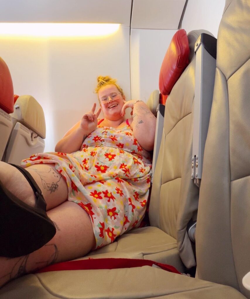 Kirsty Leanne the plus size woman is sharing her horrible experience of travelling and being fat shamed on flights.