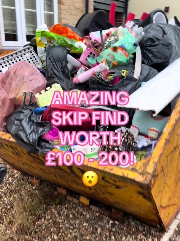 savvy woman Caroline Butler's video about finding gifts for family members by skip diving through people’s rubbish.