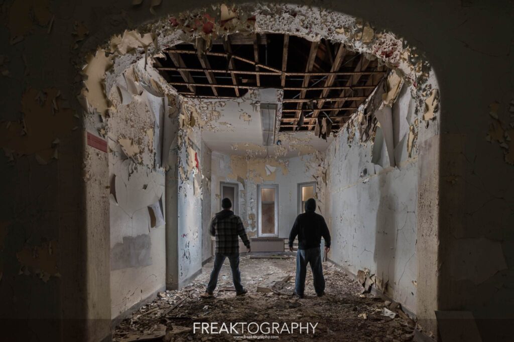 inside the abandoned horrifying asylum discovered by urban explorer in Ontario, Canada.