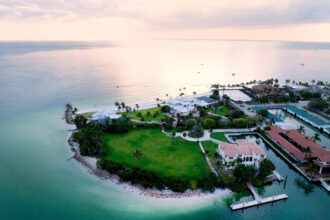 Florida's Gordon Pointe estate hits the market at a staggering $295 million, poised to set a world property price record. Explore the luxurious features and breathtaking views of this Naples gem.