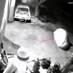 A thief disguised as a ghost stole a water pump from a car salvage yard, caught on CCTV in Colinas do Tocantins, Brazil. The bold act amused locals and baffled the business owner.