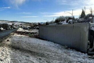 the overturned lorry spills hundreds of Dr Pepper cans, causing motorway delays. The highway near Reno, Nevada, faced icy conditions, resulting in minor accidents, Humorous comments follow, reminiscent of Dr Pepper's iconic ad slogan.