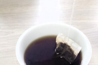 Discover London's tea saga: £9 Earl Grey at Pavyllon, a Michelin Star restaurant, sparks debate. Splurge for a cuppa? Reviews are surprising.