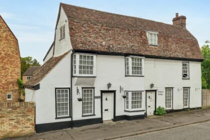 17th-century cottage with secret Tudor-era tunnel hits market at £395,000. Believed to be escape route for Catholics & Protestants, offering history and charm.