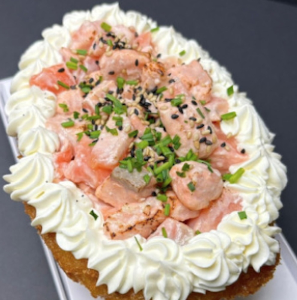 Looking for an Easter egg with a twist? Try sushi Easter eggs! Made of salmon and served with various toppings, these eggs are a delicious departure from tradition. Available in Algés, Portugal, or by order, they're perfect for foodies seeking something unique this holiday.