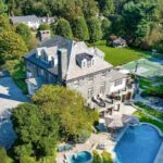 Former mansion of talk show legend Johnny Carson, known as "The Carson Ballfield," hits the market in Rye, New York. Luxurious features include seven fireplaces, a chef's kitchen, and expansive grounds. Listed for $5.3M USD.