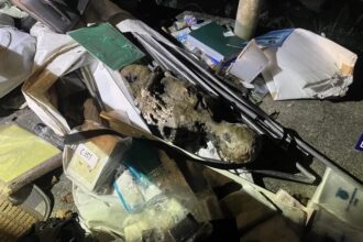 Police in China were shocked to find what they thought was a corpse turned out to be a film prop. The realistic scene, discovered by a family, led to a police investigation before it was revealed to be props from a TV series.