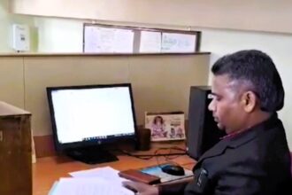 A dedicated dad in India worked seven days a week for 26 years, taking just one day off for his brother's wedding. His unwavering commitment earned him recognition in the India Book of Records.