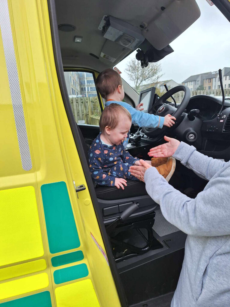 A mum praises her daughter for alerting emergency services when she fell unconscious, emphasizing the importance of teaching children life-saving skills.