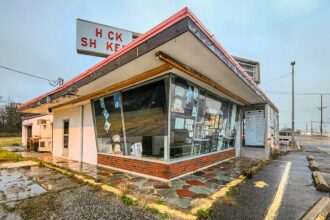 An abandoned 1950s diner in New Jersey, US, offers a glimpse into the past with its vintage decor and leftover food items, discovered by urban explorer Dave. The diner, once a trendy destination, still retains its original signage and kitchen setup, prompting nostalgia among online viewers.