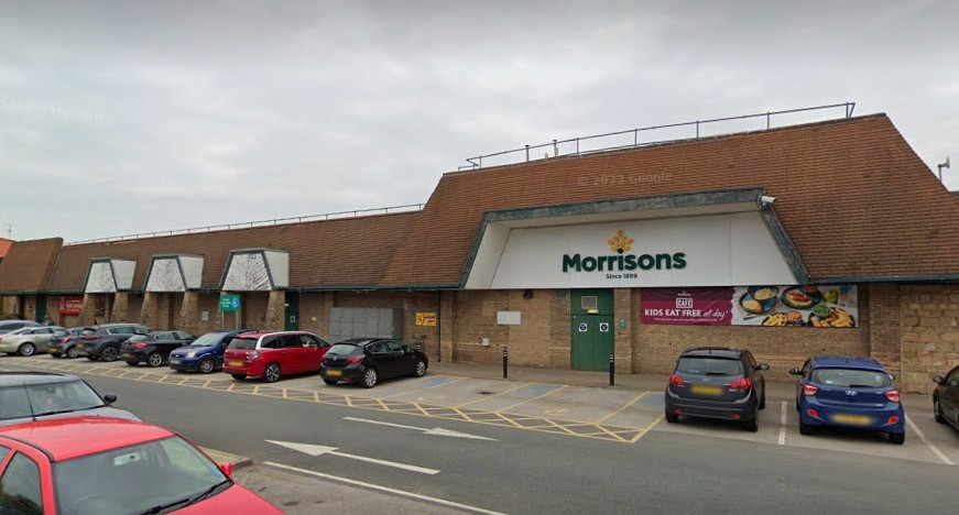 Zoe's dismay over allegedly receiving "mouldy" food in her Too Good To Go order from Morrisons sparks concern and backlash.