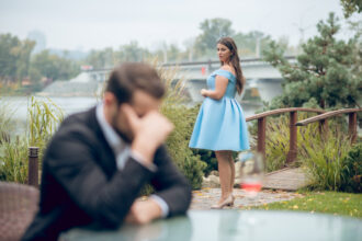 Real stories from people who divorced after a year reveal hidden struggles behind seemingly perfect marriages, highlighting the importance of self-worth and authenticity.