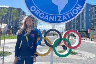 Fencer Ignacia Cifuentes transitions to Miss Universe, aiming to balance competition with medical studies. The Chilean athlete embraces new challenges.