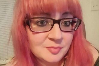 Shannon Ashley Nelson, 40, shares her lifelong battle with lipoedema, a condition causing her body to continually grow. Misunderstood as "fat" in childhood, Shannon’s condition led to immense pain and isolation.