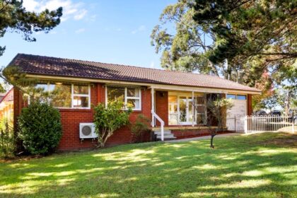A stunning 1960s house in Killarney Heights, NSW, hits the market for the first time with a guide price of £950k (AUD $1.9m), featuring original decor and a spacious garden.