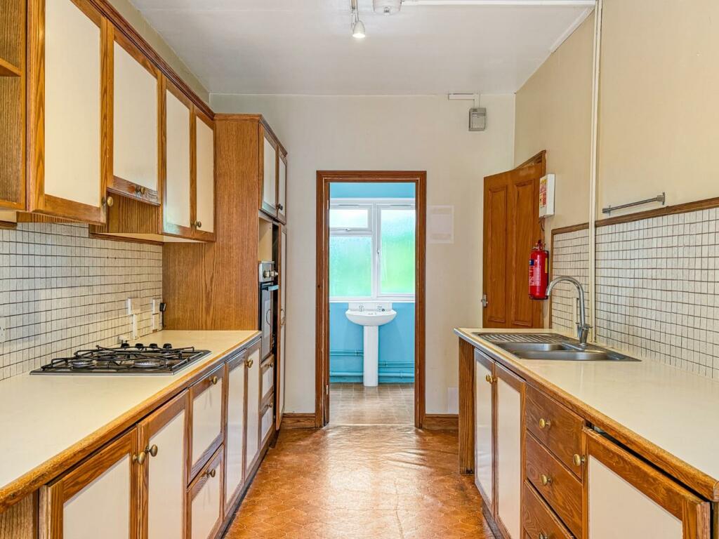 Uncover this Cambridge gem: a £725,000 Victorian terrace with three kitchens and endless potential. Perfect for family renovation or HMO conversion. Don't miss out!