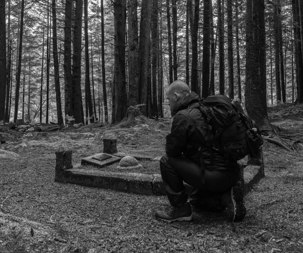 Urban explorer Dave, aka Freaktography, discovers a forgotten cemetery in the ghost town of Anyox, BC, with moss-covered graves of WWI veterans and tragic deaths, sending chills down your spine.