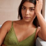 Survey reveals half of British women go braless in 25°C+ weather. Expert Georgina Bibby advises against it, recommending breathable cotton bras to combat underboob sweat.