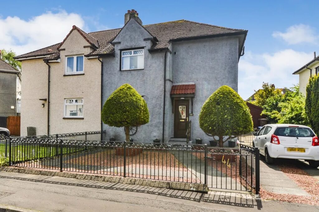 A three-bedroom semi-detached house in Kilwinning, Scotland, featuring indoor and outdoor home-bar spaces, hits the market for £89,000. Perfect for hosting and enjoying summer fun!