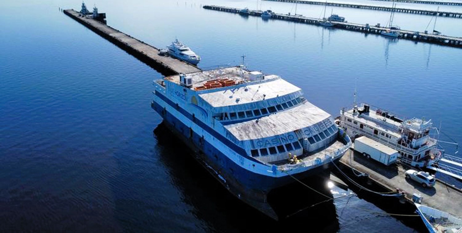 Urban explorer Ben Stevens uncovers a "haunted" ship in Florida, abandoned after a Legionnaires' disease outbreak. Inside, he finds a frozen-in-time casino, adding to the eerie allure.