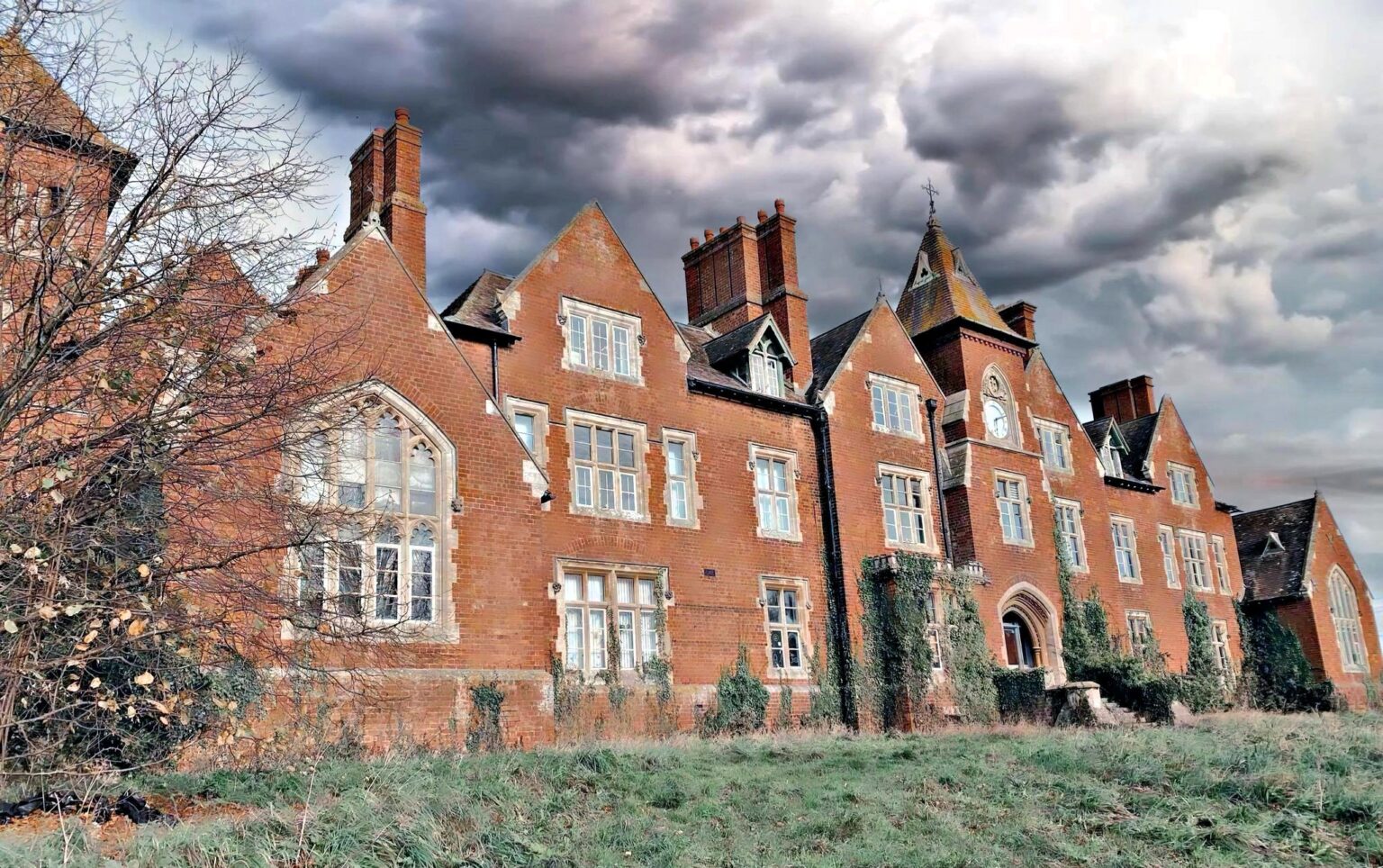 Ghost hunters Tony Ferguson and team explore Britain’s most haunted school, encountering eerie whistling, footsteps, and children's voices in the derelict George Jarvis School.