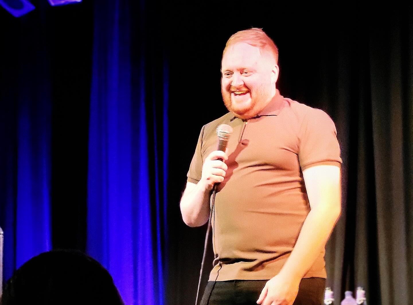 Comedian Jamie H was shocked when a front-row fan, a dental hygienist, DM'd him about his bad breath after a show. Jamie saw the humor, sharing the message on social media.