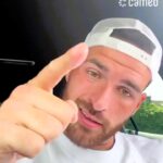 Love Island's Ronnie Vint, voted off four weeks ago, is selling personalised videos for £25. The 27-year-old reality star has earned £200 so far with an average 4.25-star rating.