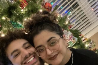 Sofi Elkin and Stan Weems, who sleep in separate bedrooms, face online trolls but claim it improves their marriage. Their viral story highlights the benefits of personal space.