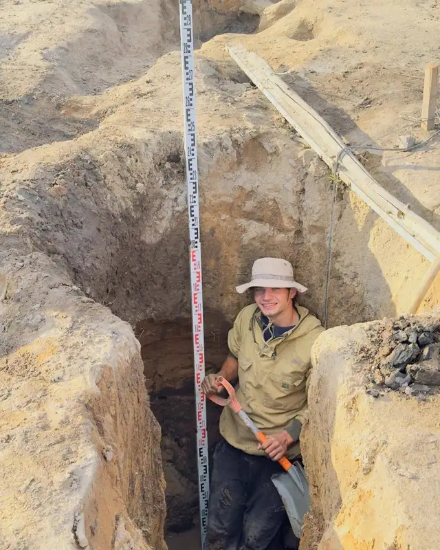 A mysterious Bronze Age stone carving of a human face was discovered in Kazakhstan's Sandyktau district. The detailed artefact is now under local heritage protection.