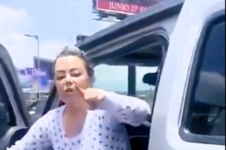 A woman in pyjamas fled a crash in her Hummer, running out of petrol on a Mexico City motorway. Viral footage shows her in a heated dispute with the other drivers before police intervened.