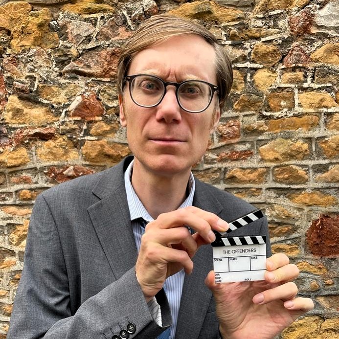 Stephen Merchant discovered he was allergic to his flat due to his old mattress. The TV funnyman endured two years of streaming eyes and sneezing before solving the mystery.