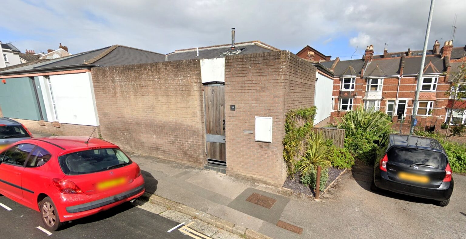 Discover this surprising £325,000 bungalow in Exeter, Devon. Compact yet modern with bright interiors, a quirky pantry, and a private garden, all near the scenic quay and city center.