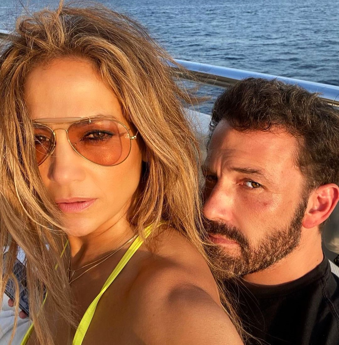 An astrologist predicts a rocky future for Jennifer Lopez and Ben Affleck, foreseeing a split followed by JLo moving on quickly, but hints they may reconcile again in the future.