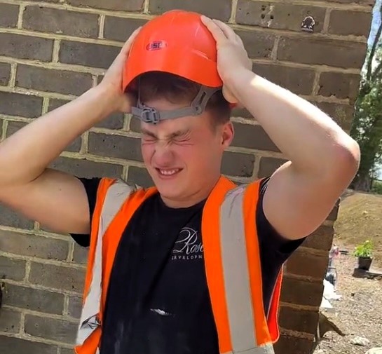 From endless spray can rattles to flat tyre pranks, construction site jokes boost morale and team spirit. Discover the top pranks that keep workers laughing on the job.