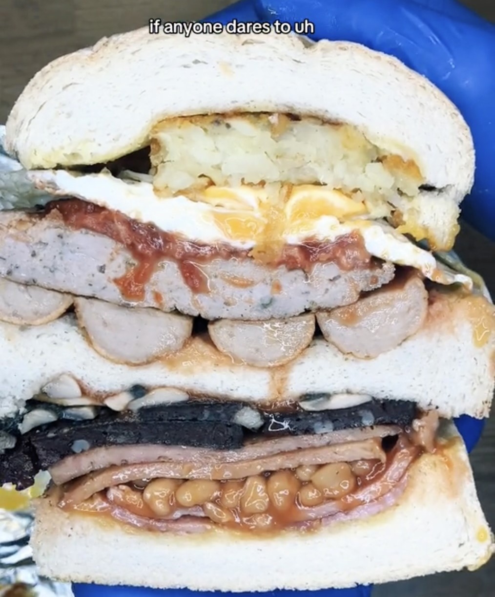 Yorkshire eatery creates the UK's biggest breakfast sarnie, a 6-pound, 5,000-calorie feast. Finish it in 30 minutes for a free meal, or pay £22.50 for the ultimate challenge!