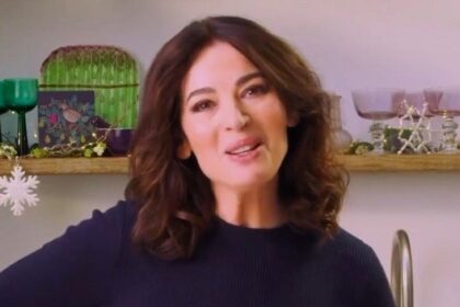 Nigella Lawson sparks controversy with crustless pizza recipe, angering Italians. Critics say it looks like an omelette and miss the crust. Recipe includes chorizo, ham, and sweetcorn.