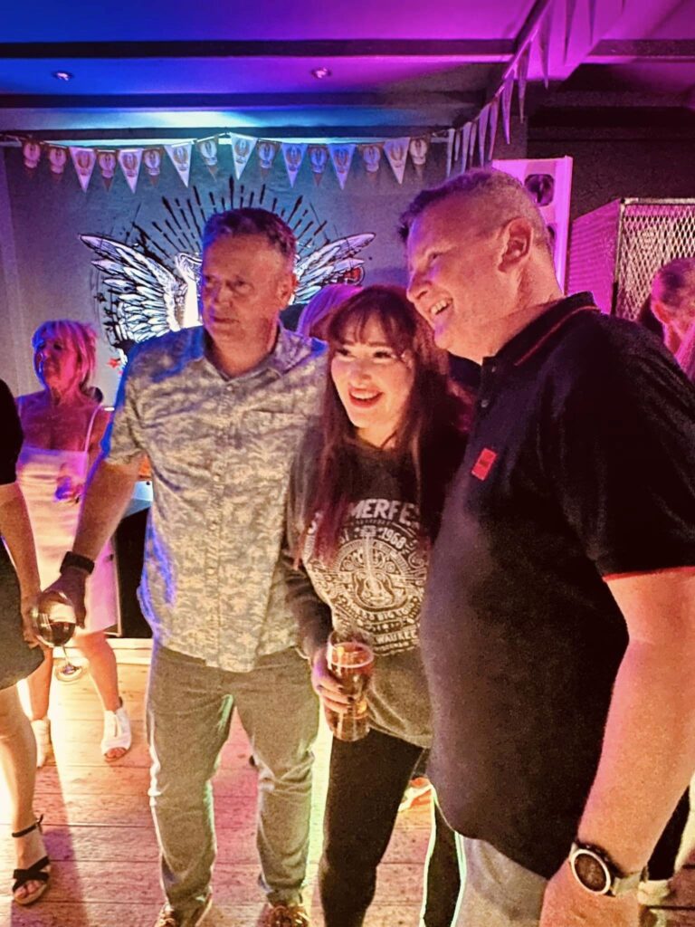 80s pop star Tiffany surprises locals with an impromptu performance of 'I Think We’re Alone Now' at a village pub in north Wales, sparking excitement and nostalgia.