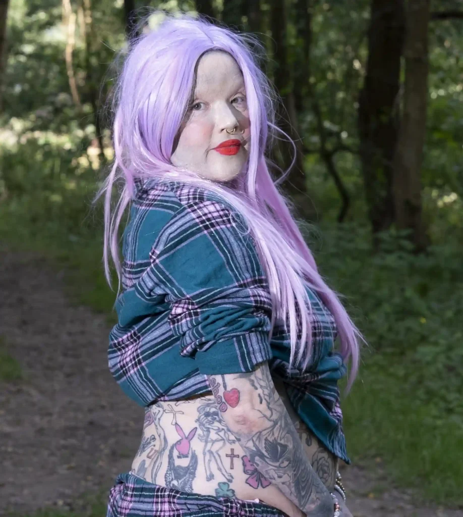 Britain’s most tattooed mum, Melissa Sloan, reveals her heartbreak at being unable to take her kids back-to-school shopping due to constant stares and judgment over her tattoos.