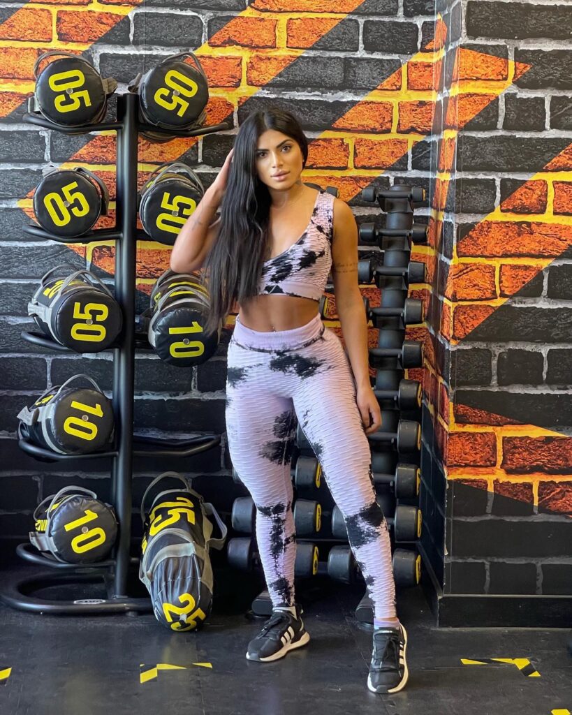 Fitness influencer Vanusa Freitas reveals her extreme monthly food shop of 250 eggs and 15kg of sweet potatoes to maintain her muscular physique, fueling six daily meals.