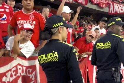 Footy fans were distracted by "Colombia's hottest cop," Officer Alexa Narvaez, during a match. The viral sensation boasts 3.3m TikTok fans and 3.1m Instagram followers.